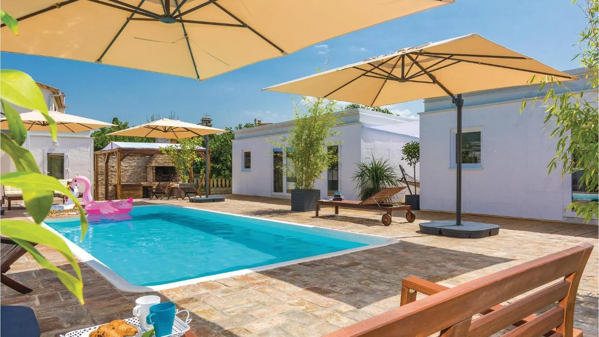 Pet Friendly Home In Petrcane With Wifi location