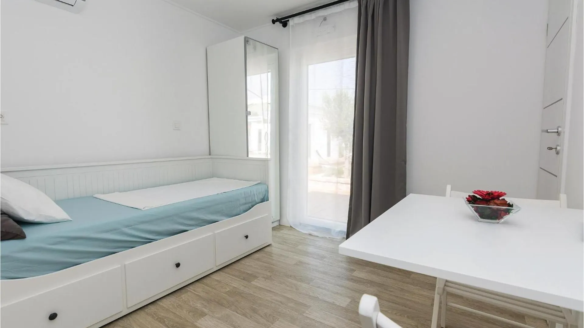 Pet Friendly Home In Petrcane With Wifi Prázdninový dům