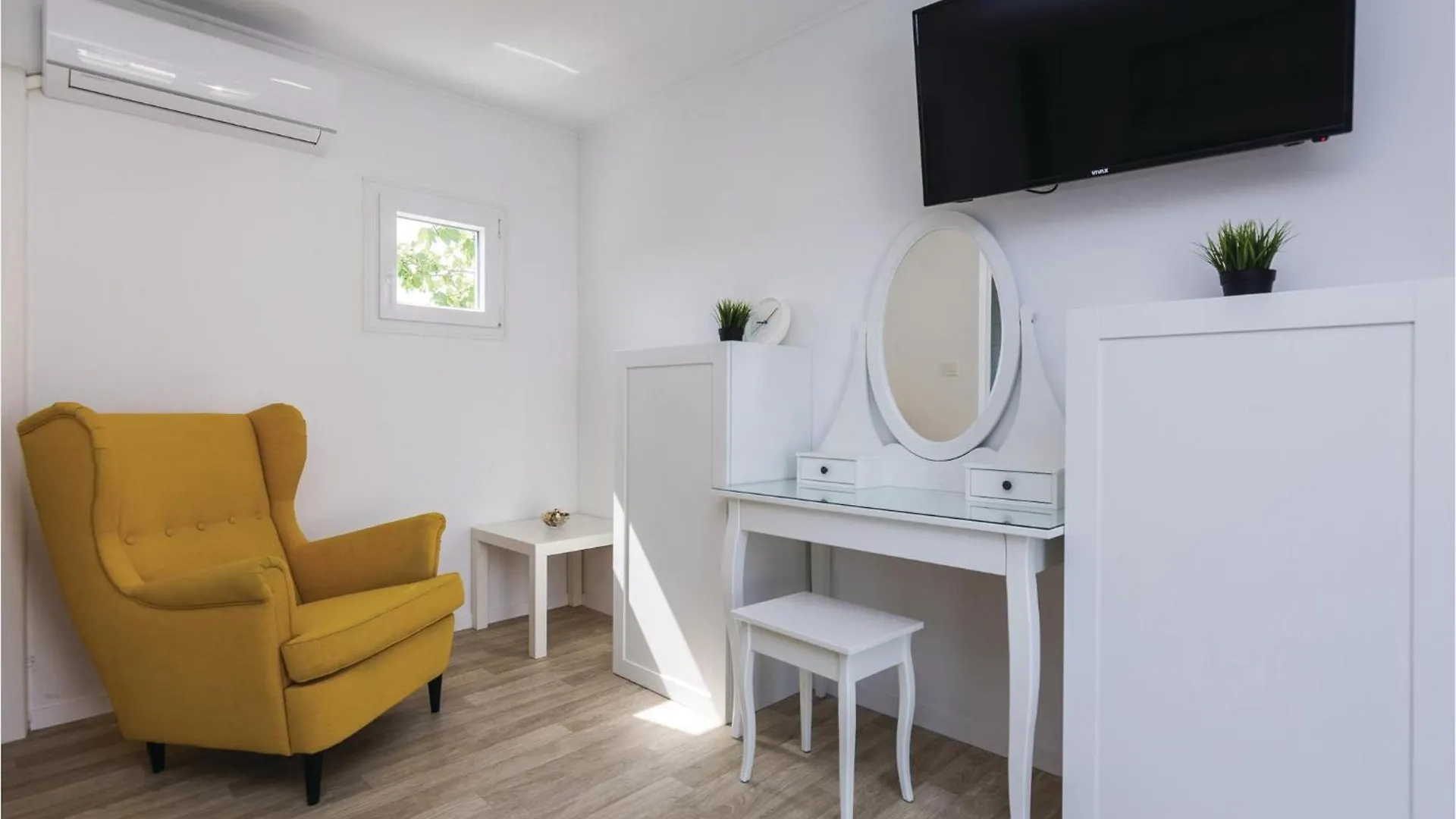 Pet Friendly Home In Petrcane With Wifi Chorvatsko